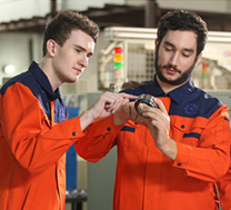 沈陽(yáng)西貝爾400技術(shù)員工